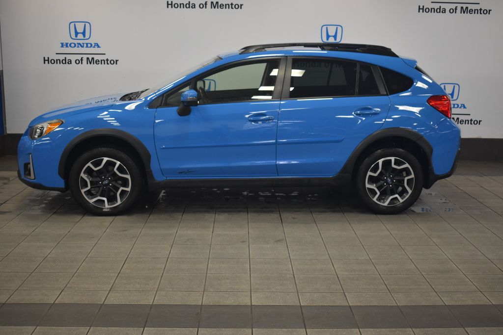 Thumbnail: 2016 Subaru Crosstrek - 4