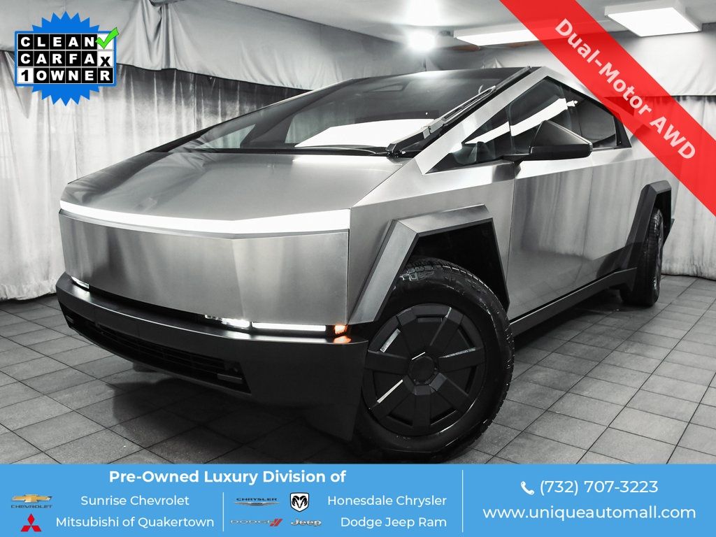 2025 Tesla Cybertruck Crew Cab AWD