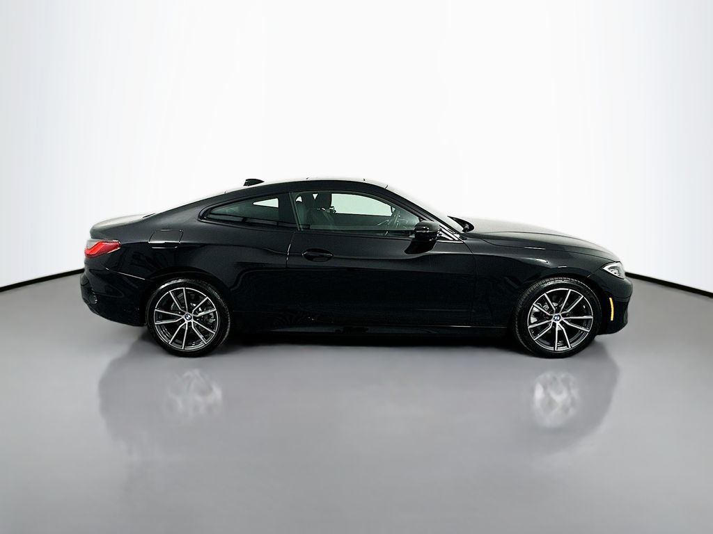 Thumbnail: 2022 BMW 4 Series - 4