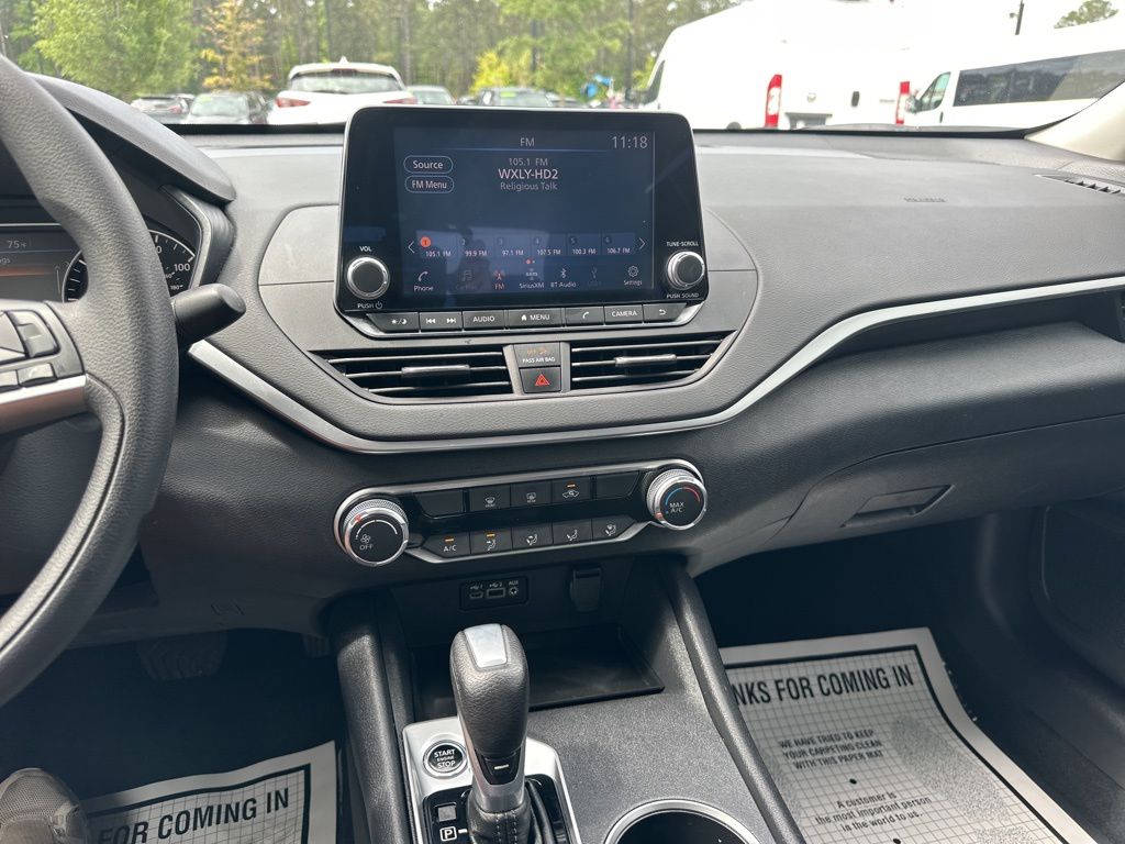 2022 Storm Blue Metallic Nissan Altima 2.5 SV FWD Sedan
