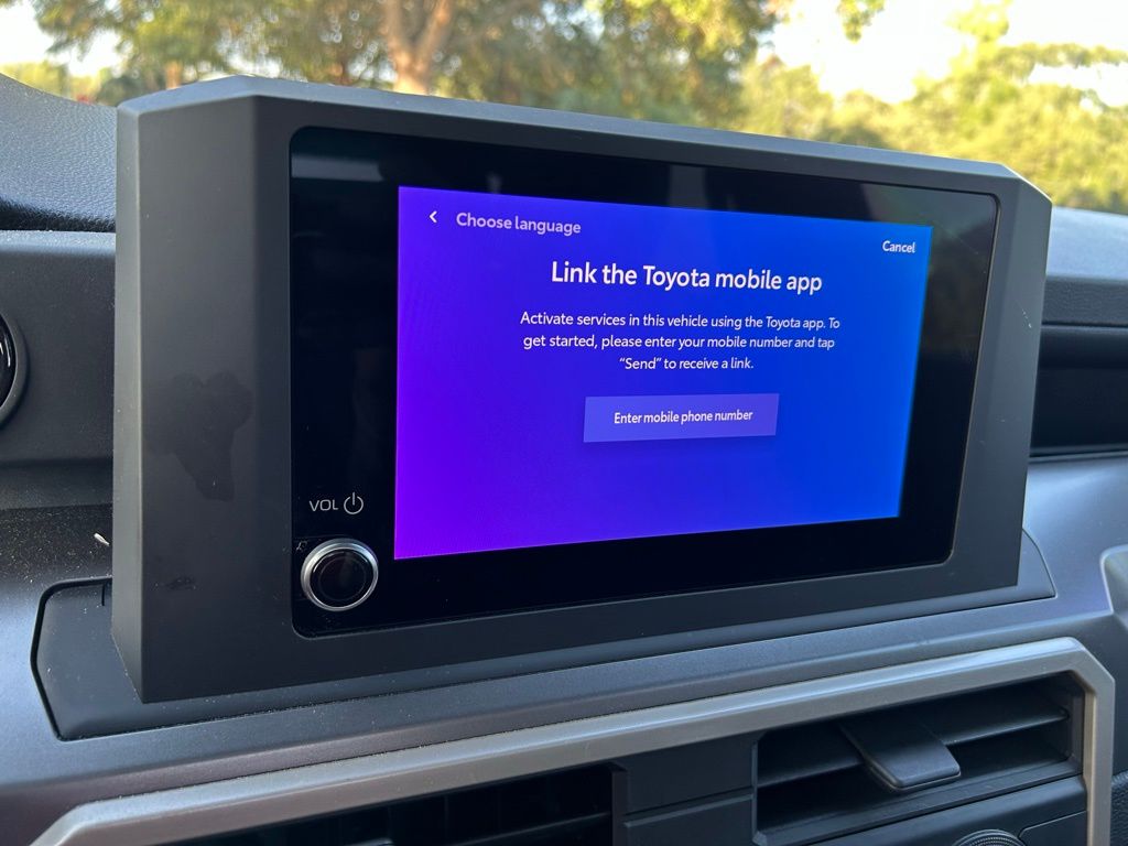 2024 Toyota Tacoma SR5 24