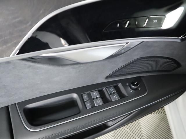 Thumbnail: 2025 Audi A8 - 24