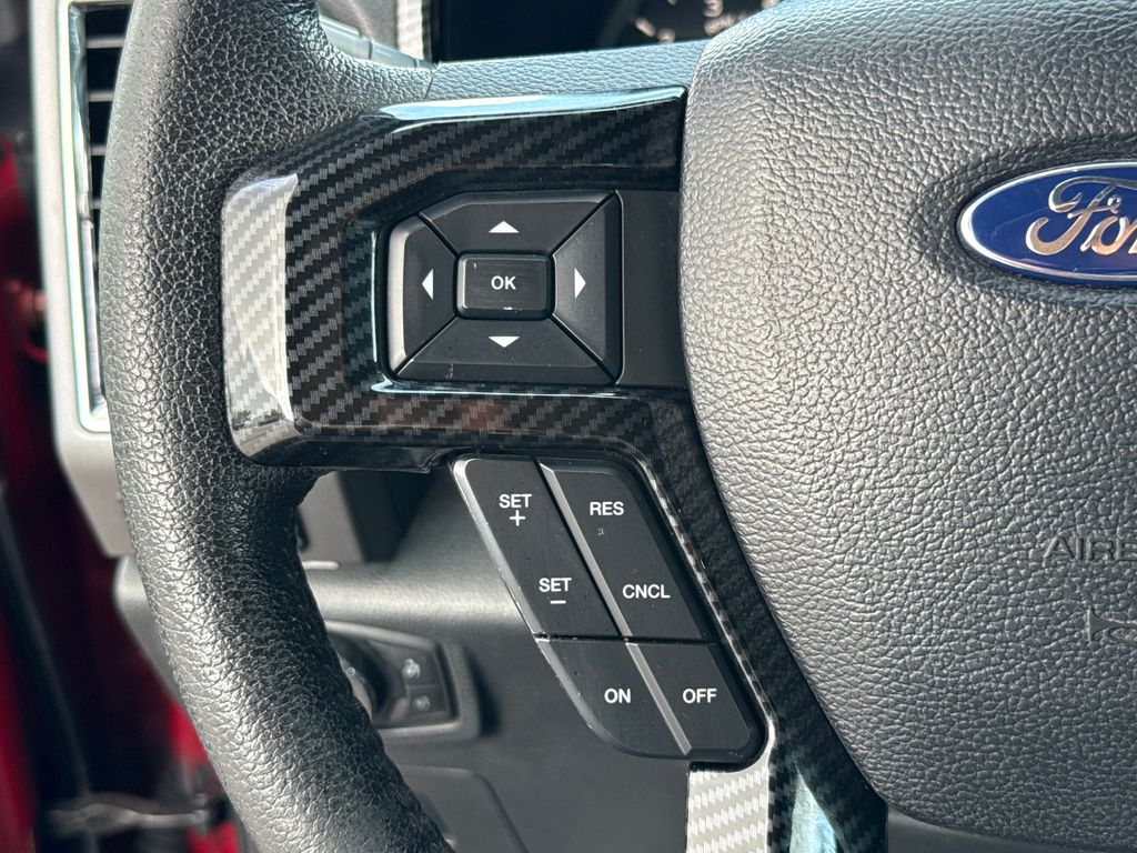 Used 2015 Red Ford XLT image 15