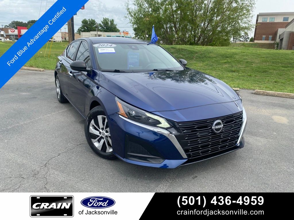 Deep Blue Pearl 2024 Nissan Altima 2.5 S FWD Sedan Front-Wheel Drive Continuously Variable Transmission