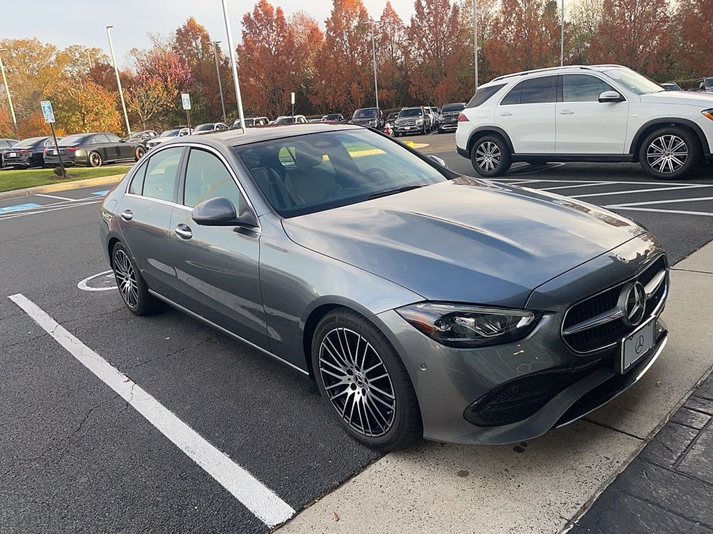 Thumbnail: 2022 Mercedes-Benz C-Class - 3