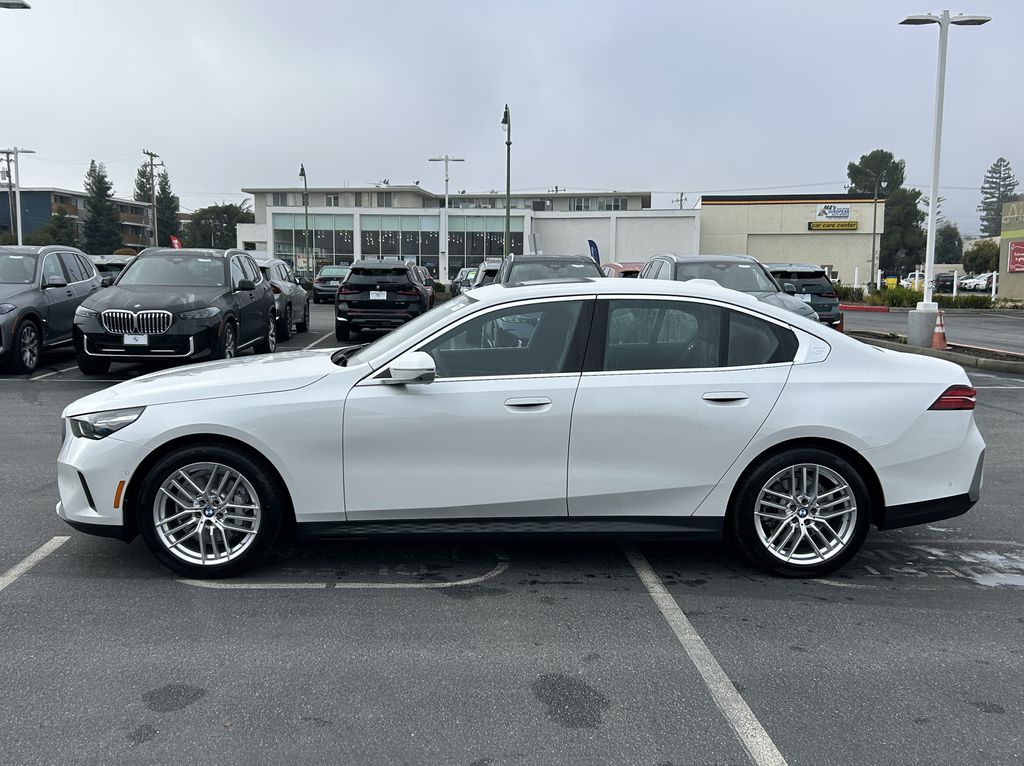 2024 BMW 5 Series 530i 2