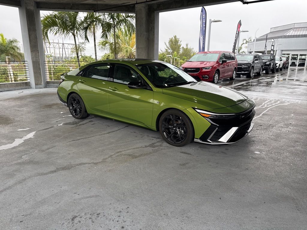 2024 Hyundai Elantra media 1