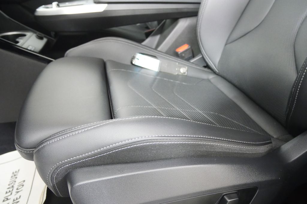 Thumbnail: 2025 BMW X2 - 9