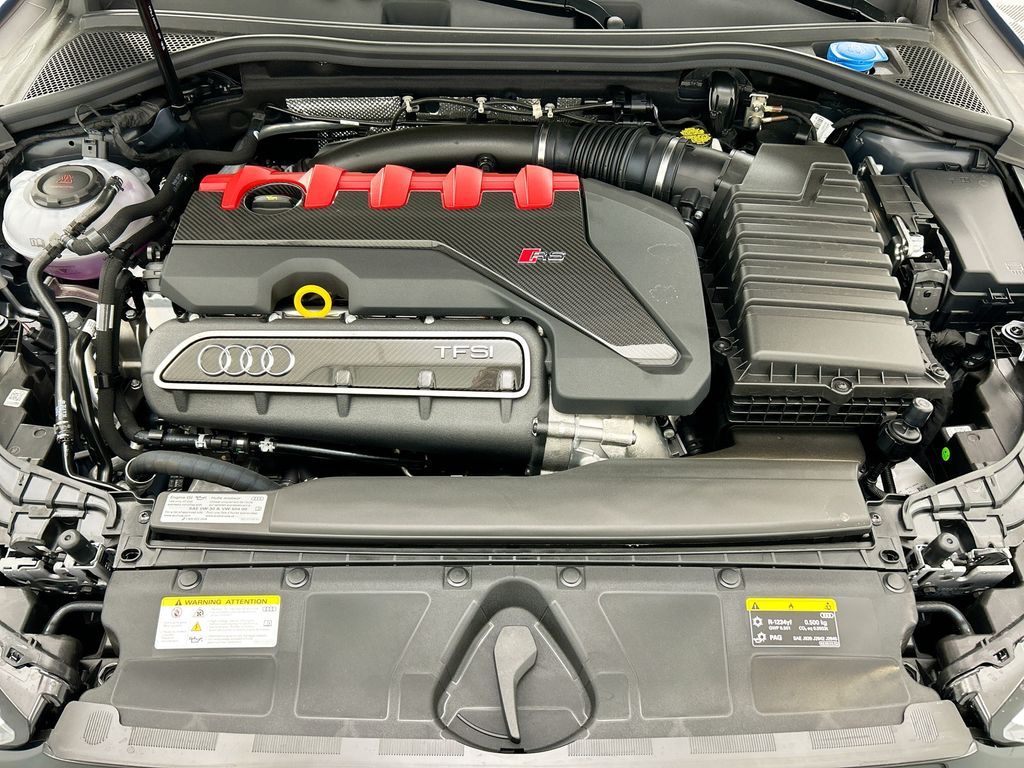 Thumbnail: 2025 Audi RS 3 - 27