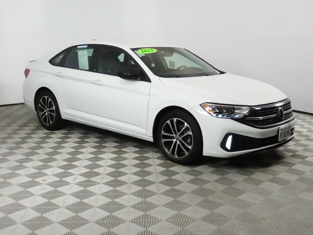 Thumbnail: 2023 Volkswagen Jetta - 7