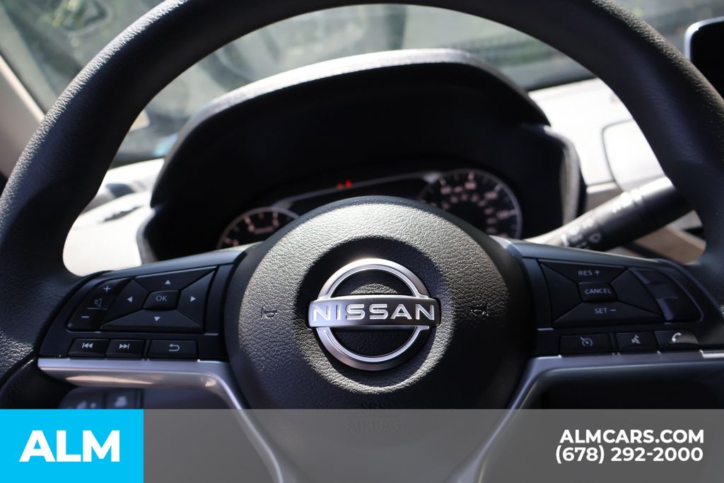 Used 2025 Black Nissan 2.5 SV image 29