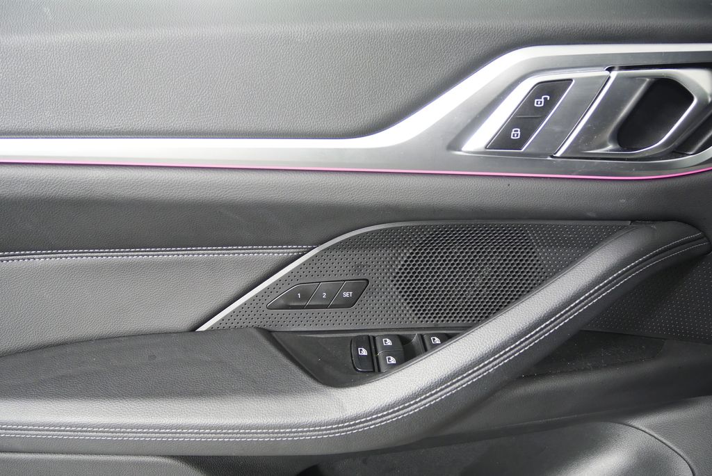 Thumbnail: 2023 BMW i4 - 9