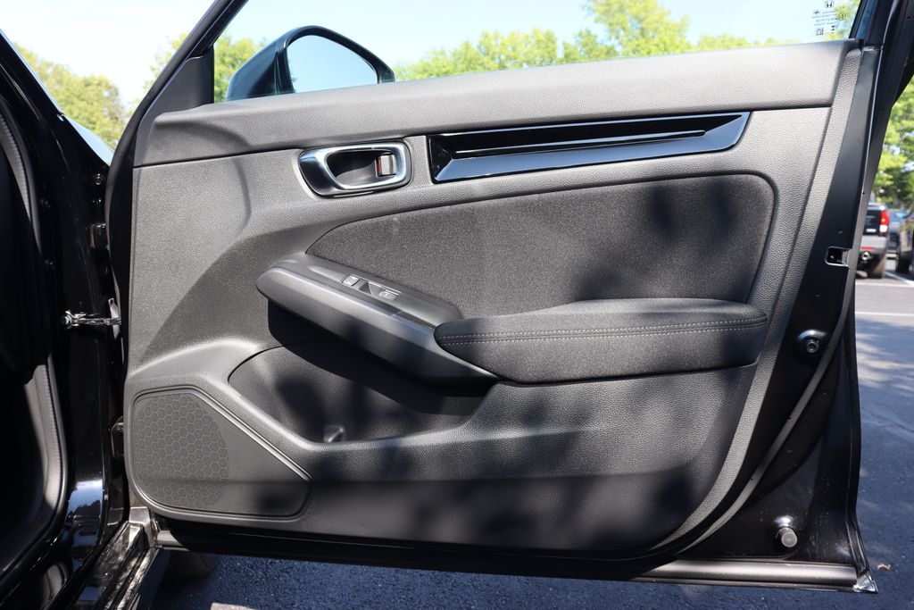 2025 Honda Civic Sport 19