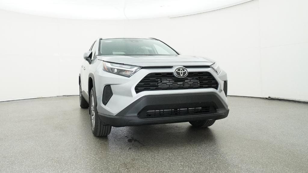 Thumbnail: 2025 Toyota RAV4 - 20