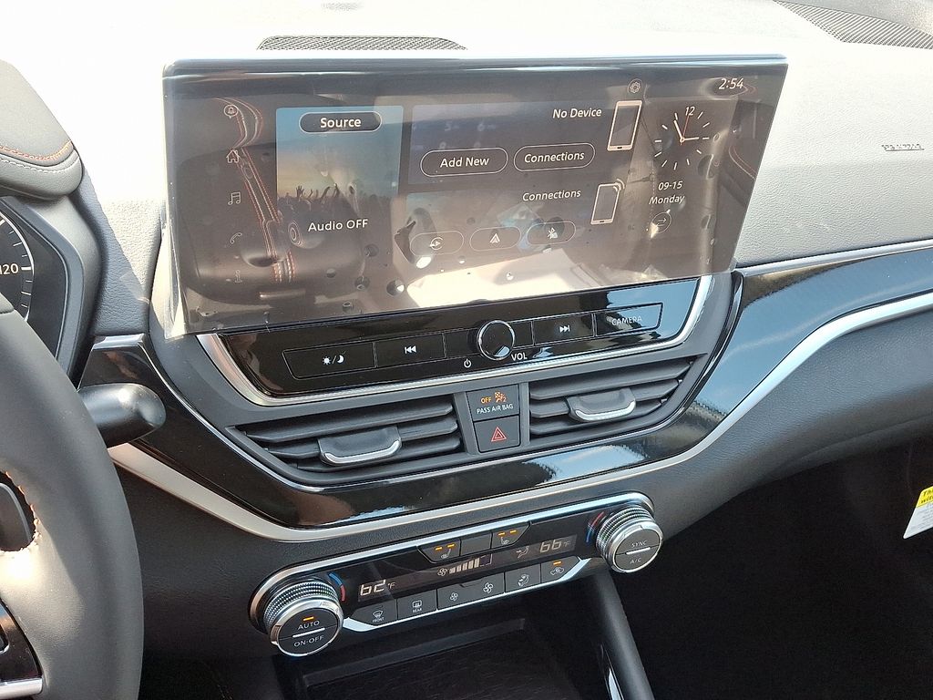 Thumbnail: 2025 Nissan Altima - 8