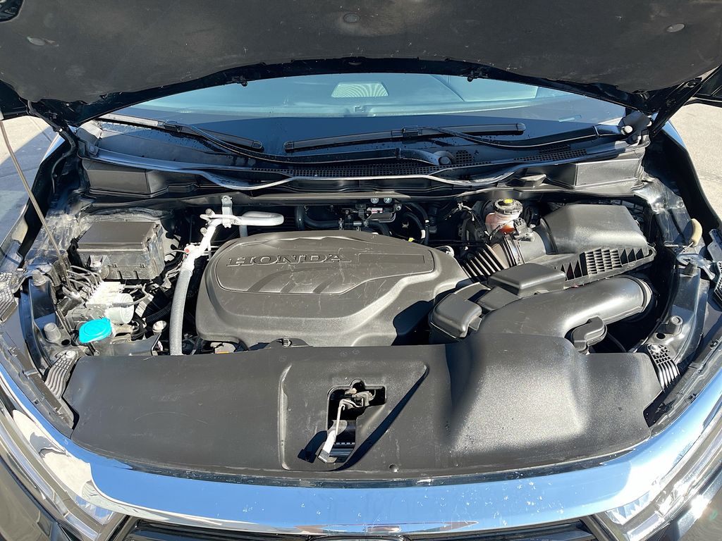 Used 2024 Black Honda EX-L image 31