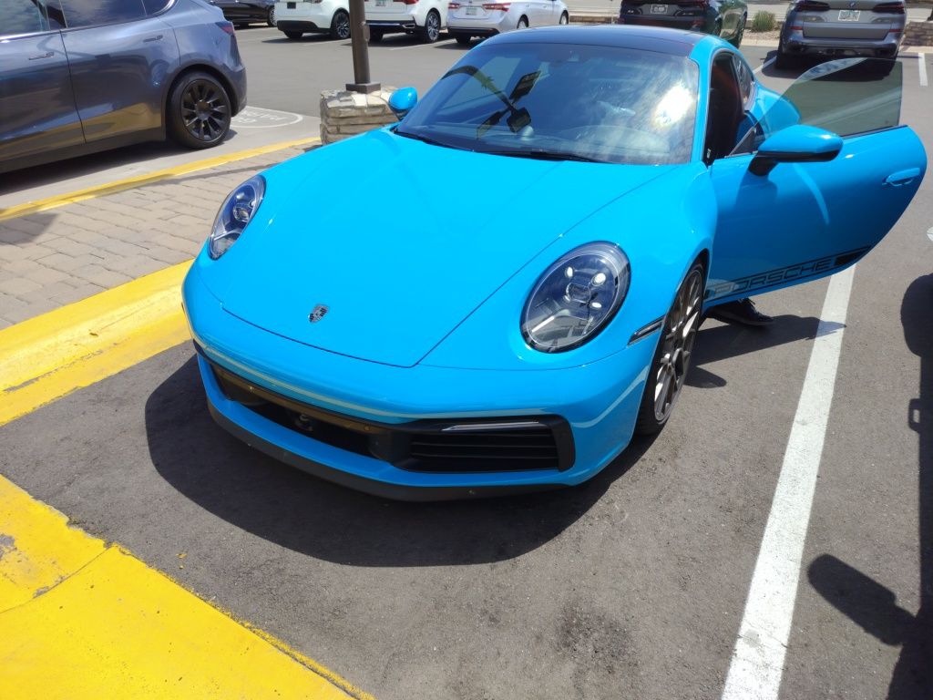 Thumbnail: 2020 Porsche 911 - 2