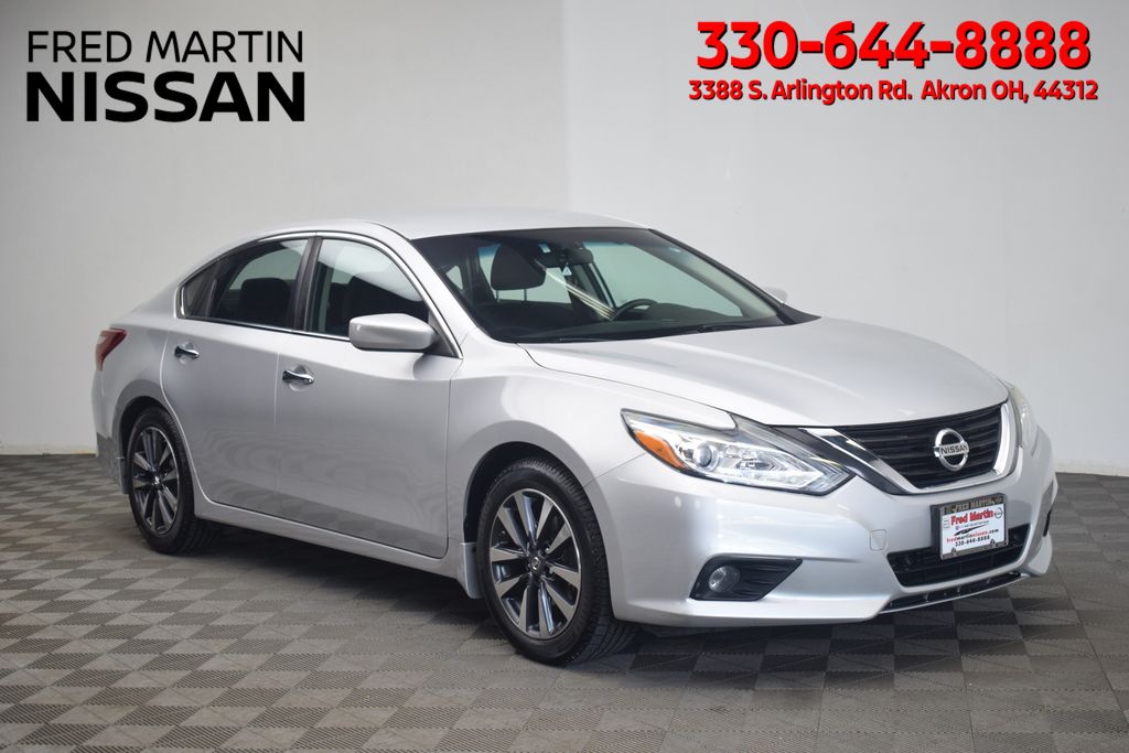 Brilliant Silver Metallic 2016 Nissan Altima Sedan Front-Wheel Drive Continuously Variable Transmission