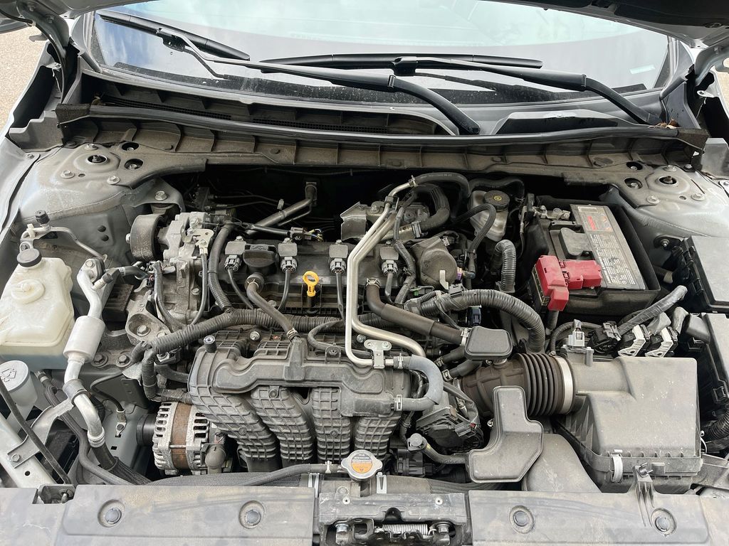 2024 Nissan Altima 2.5 SR Silver at North Houston Mitsubishi