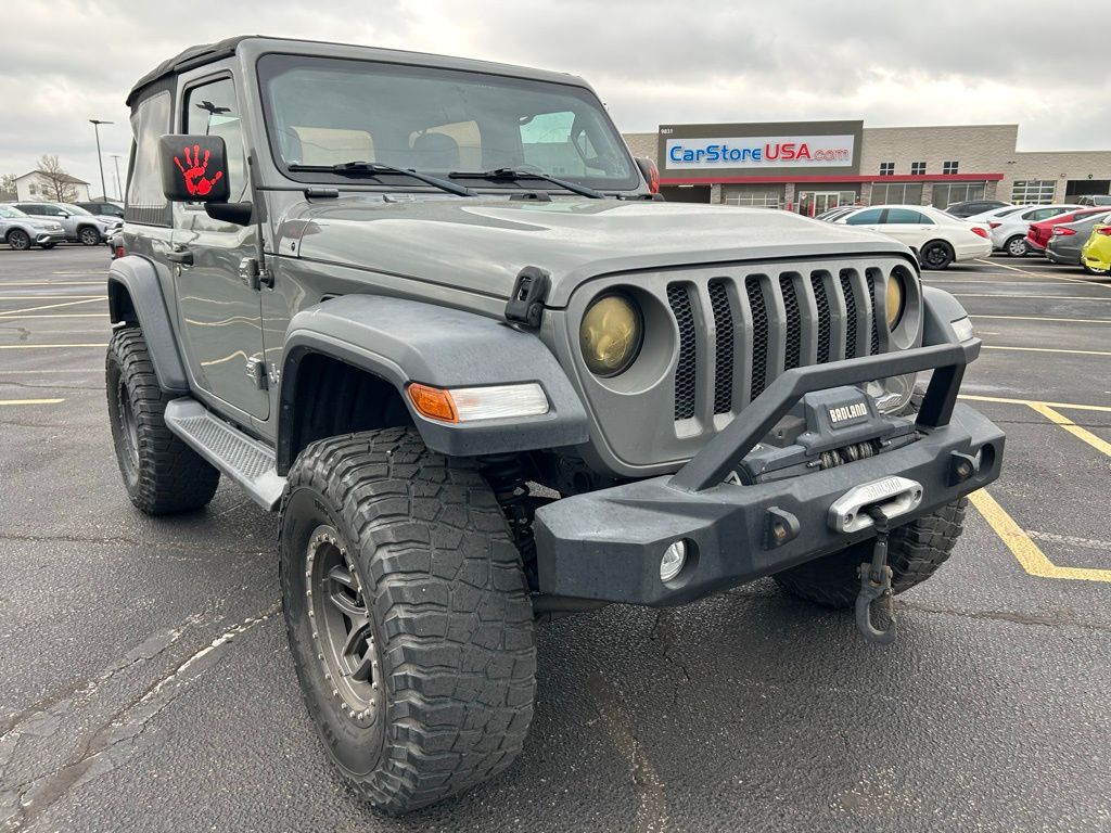 View vehicle photo 5