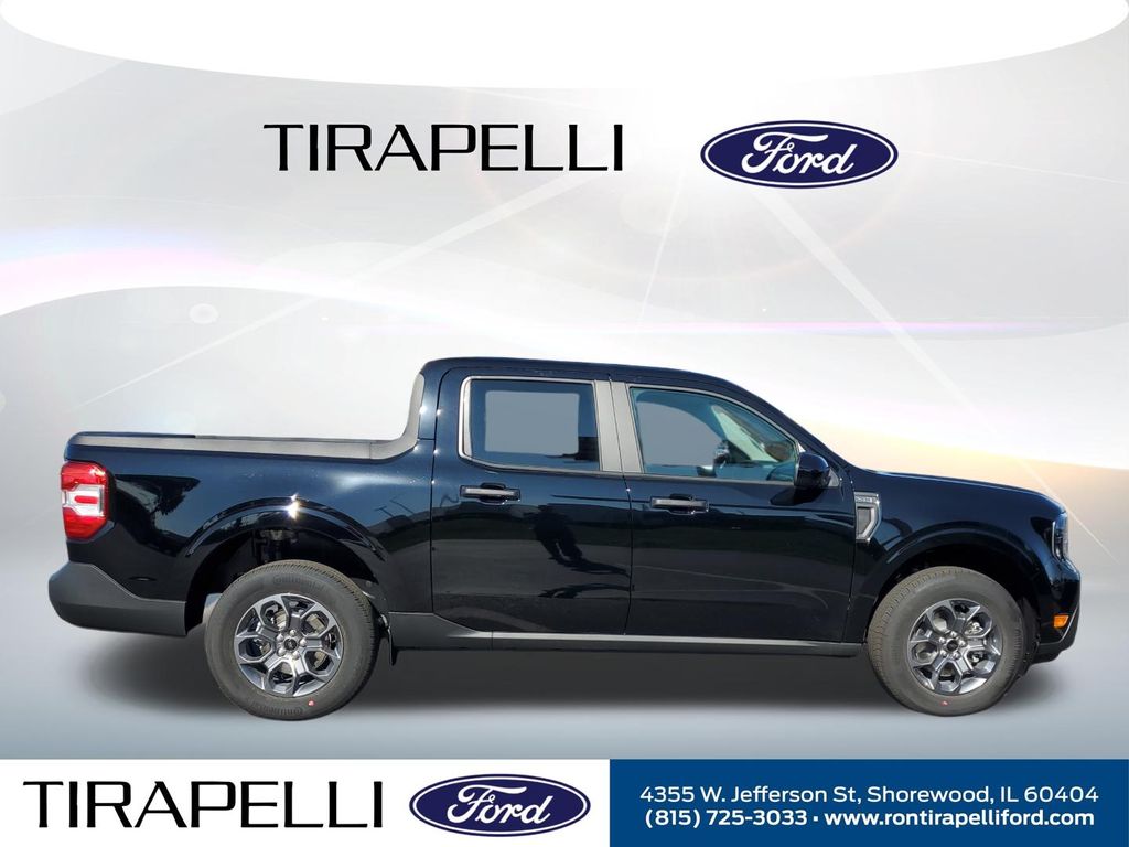 New 2025 Black Ford XLT image 4