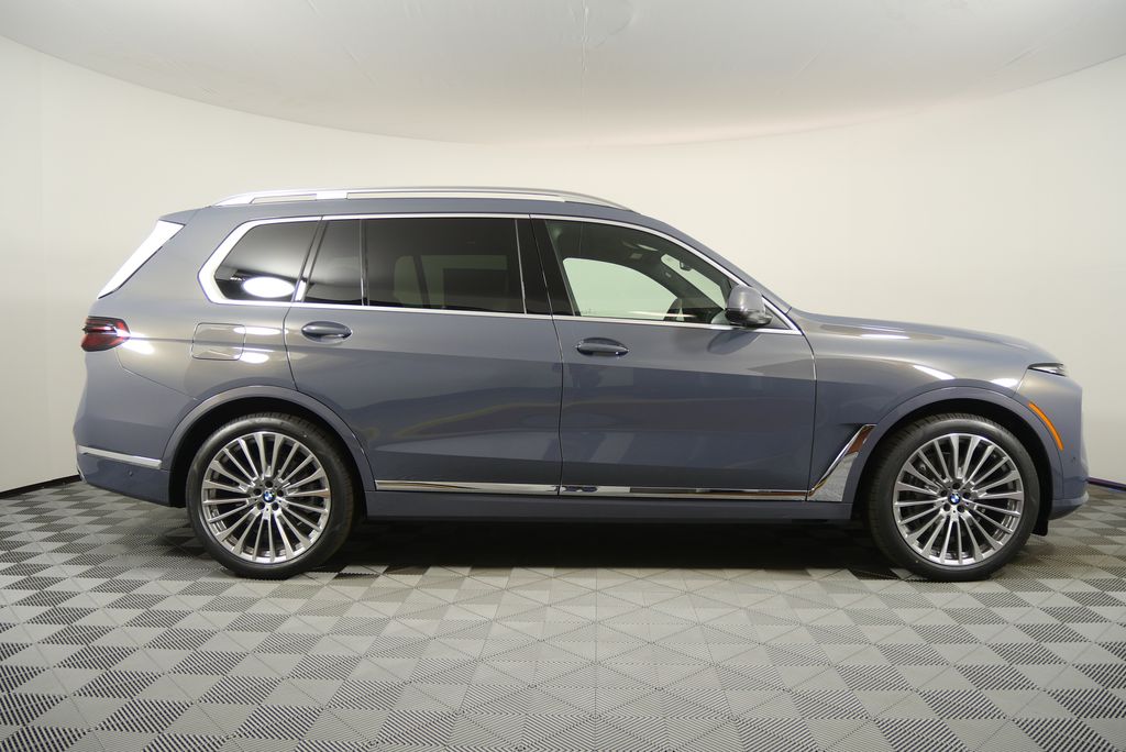 Thumbnail: 2026 BMW X7 - 2