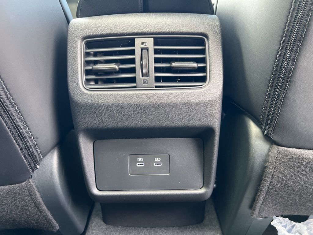 2025 Everest White Pearl Nissan Rogue SV FWD SUV