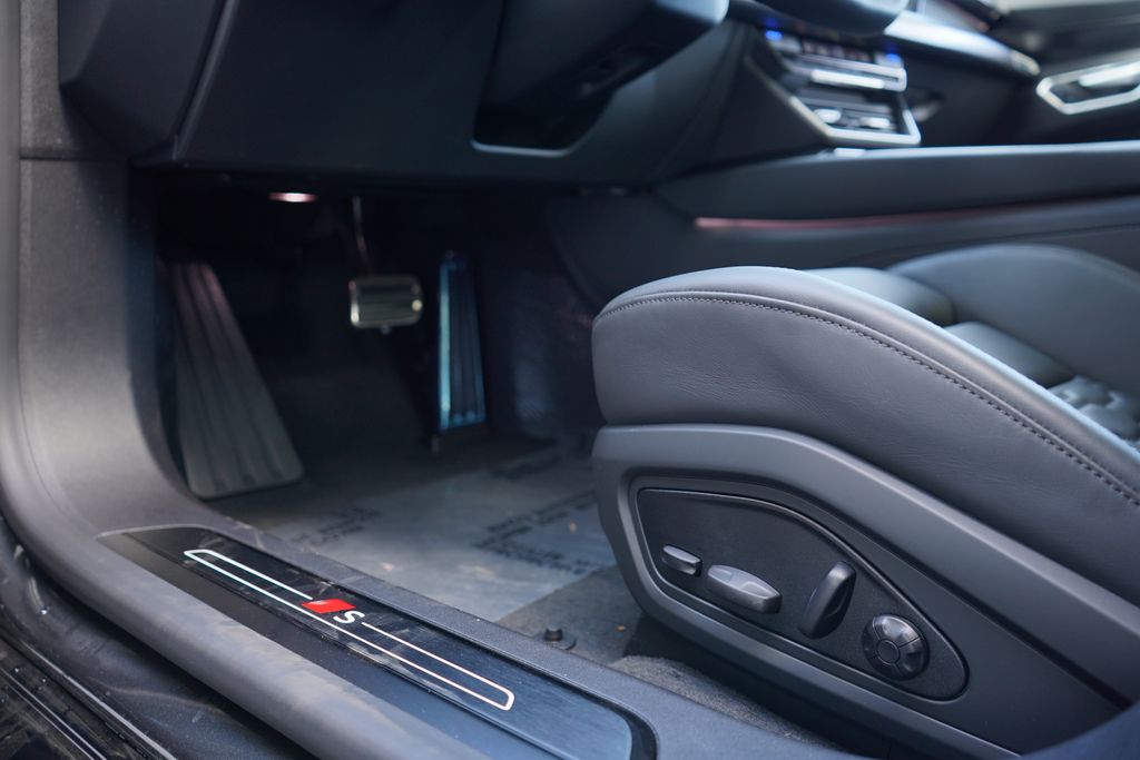 2025 Audi e-tron GT Premium Plus 15