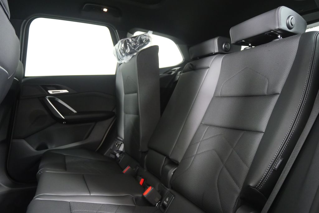 Thumbnail: 2026 BMW X1 - 16