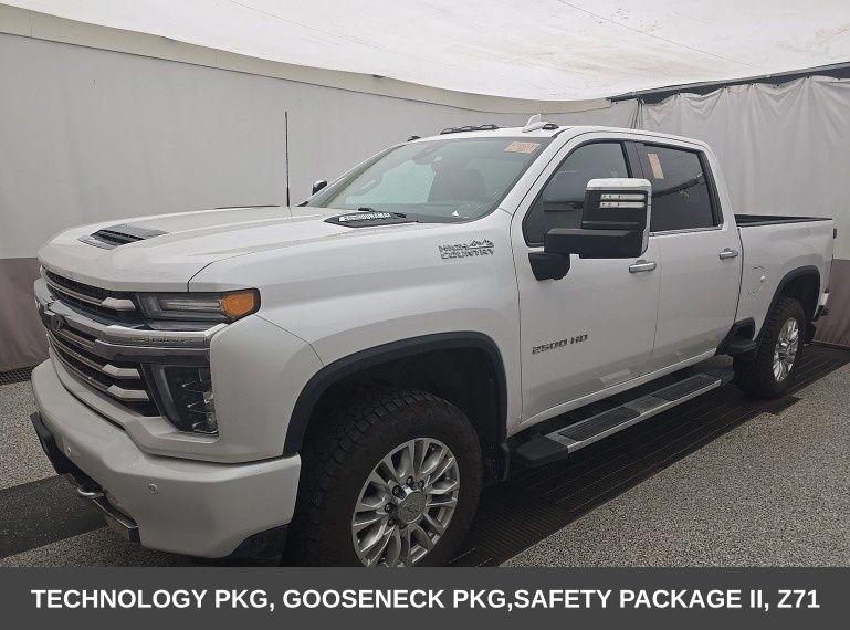 White (Iridescent Pearl Tricoat) 2020 Chevrolet Silverado 2500HD Pickup Truck Four-Wheel Drive Automatic