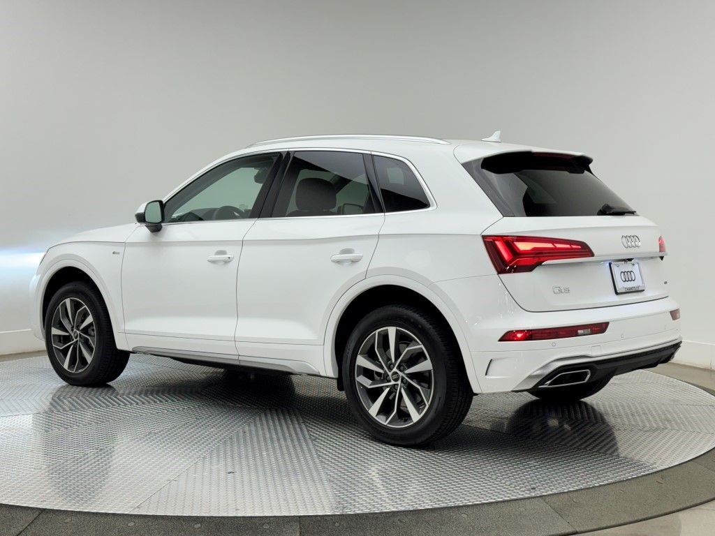 2024 Audi Q5 e Premium Plus 8