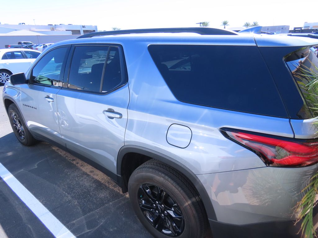 Thumbnail: 2023 Chevrolet Traverse - 3