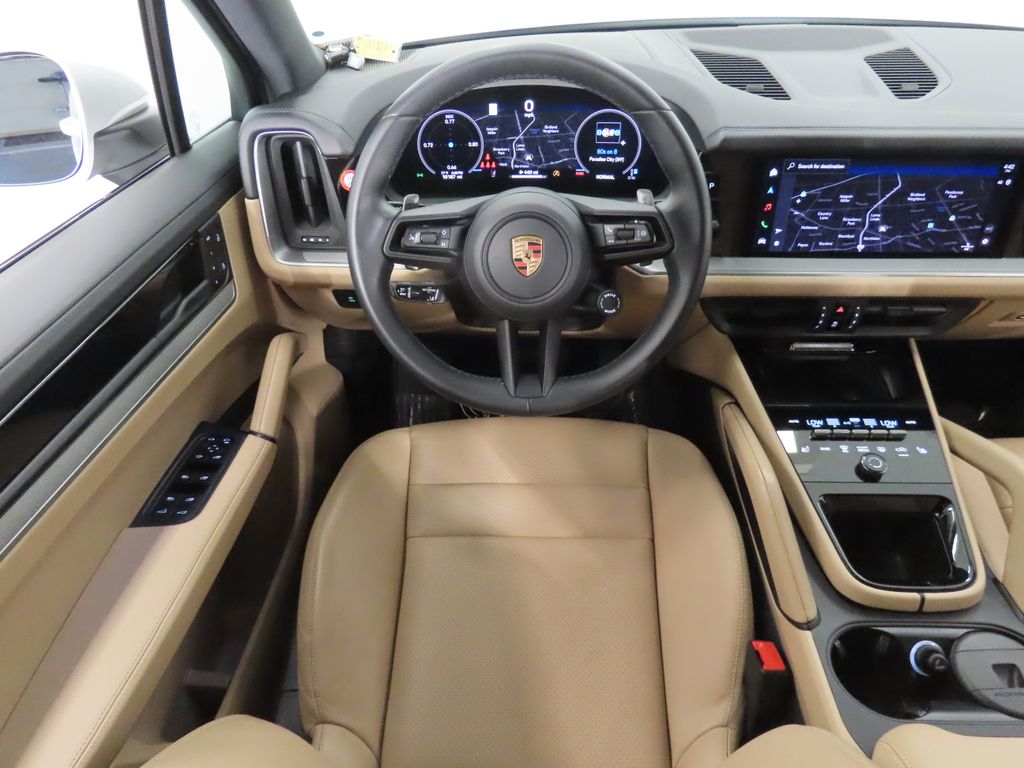 Thumbnail: 2025 Porsche Cayenne - 17