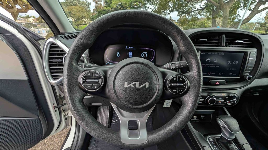 Used 2023 Kia Soul LX 4D Hatchback