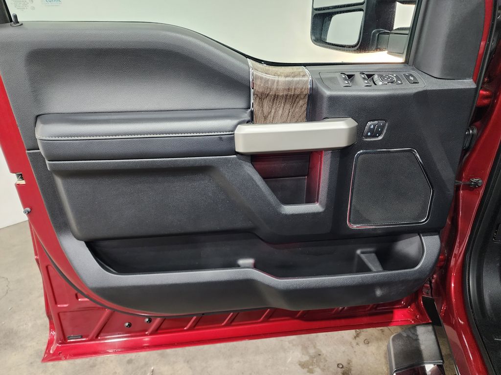 2017 Ford F-350SD Lariat