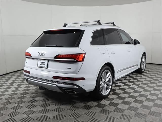 Thumbnail: 2025 Audi Q7 - 4