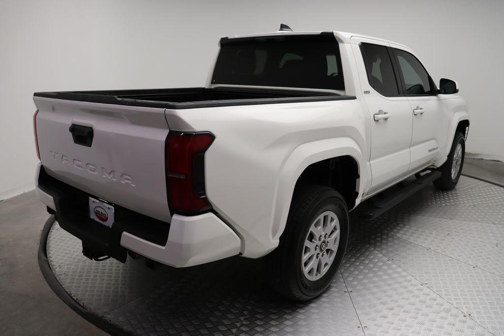 Thumbnail: 2024 Toyota Tacoma - 8