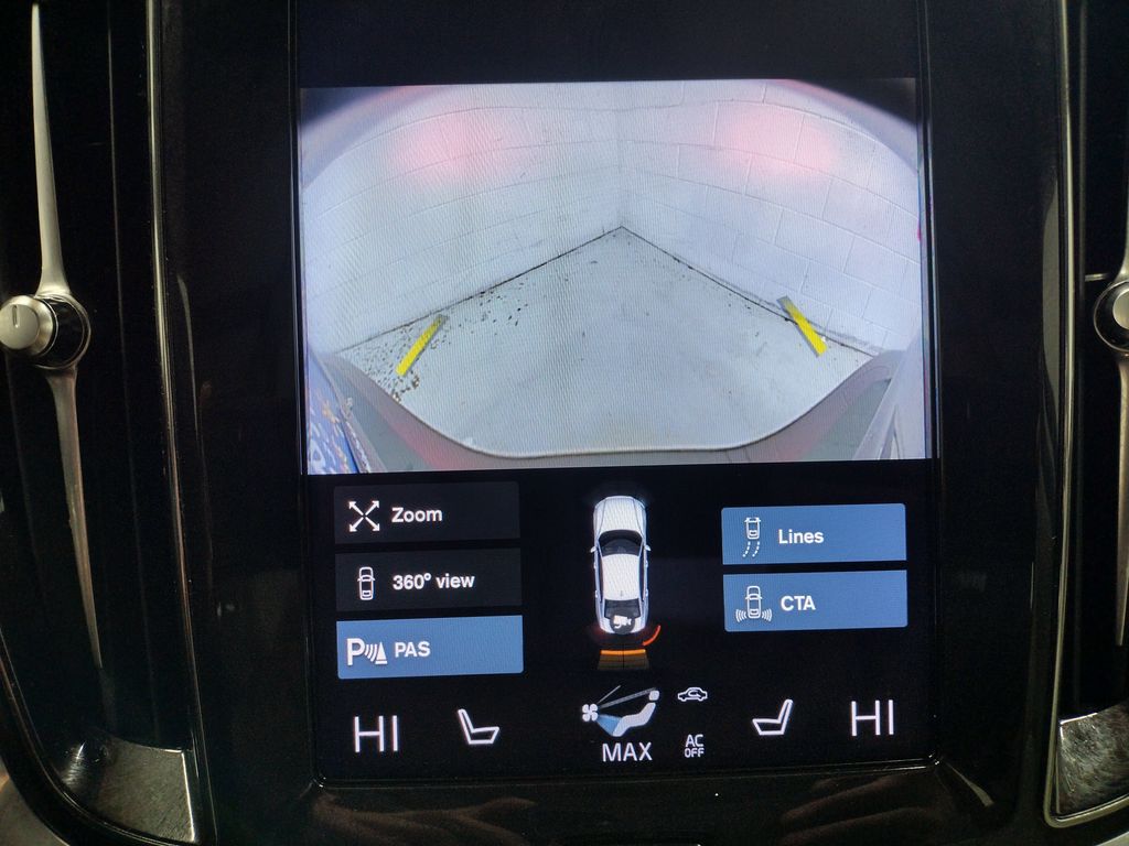 2021 Volvo S60 T6 Momentum