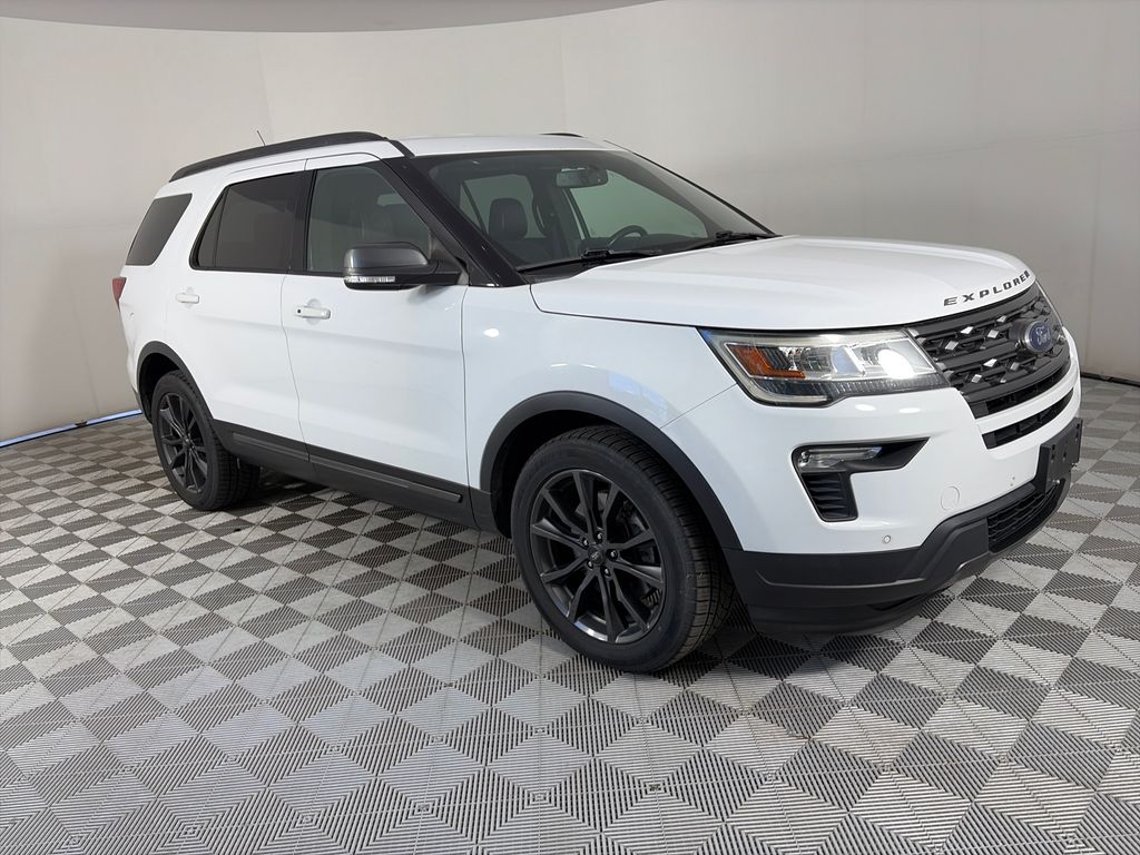 Oxford White 2018 Ford Explorer SUV / Crossover All-Wheel Drive 6-Speed Automatic