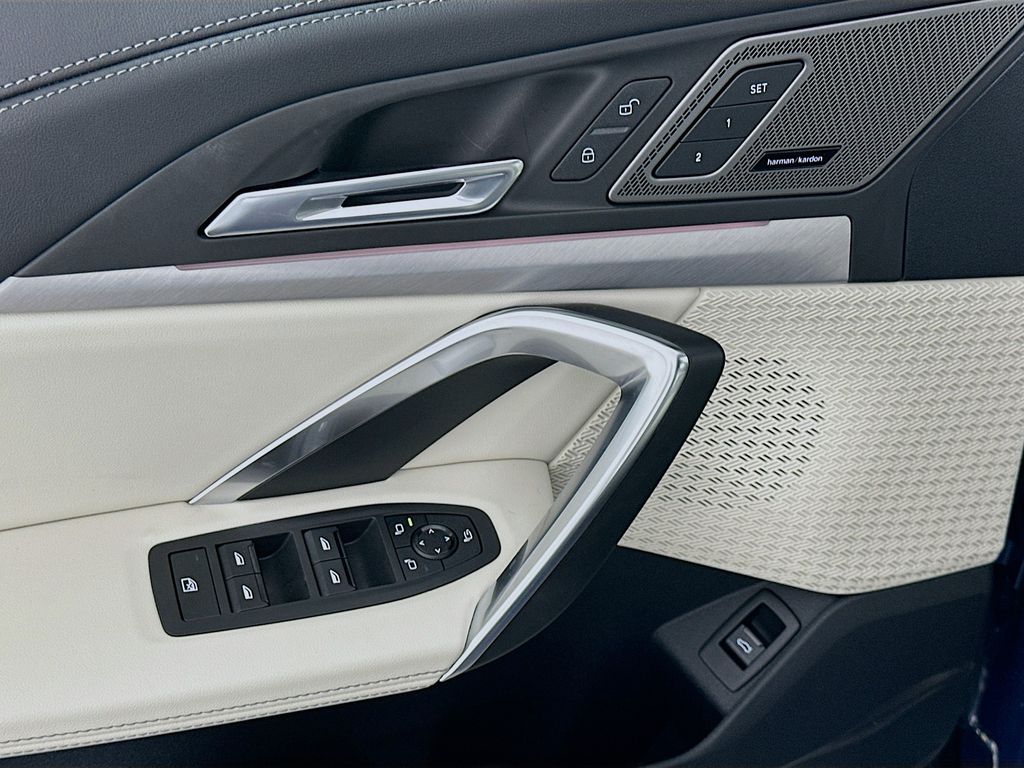 Thumbnail: 2026 BMW X1 - 20