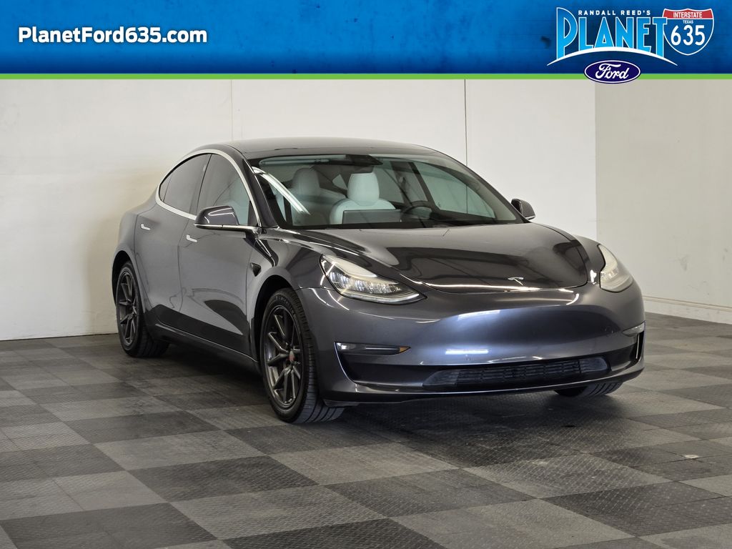 Gray 2019 Tesla Model 3 Sedan All-Wheel Drive 1-Speed Automatic