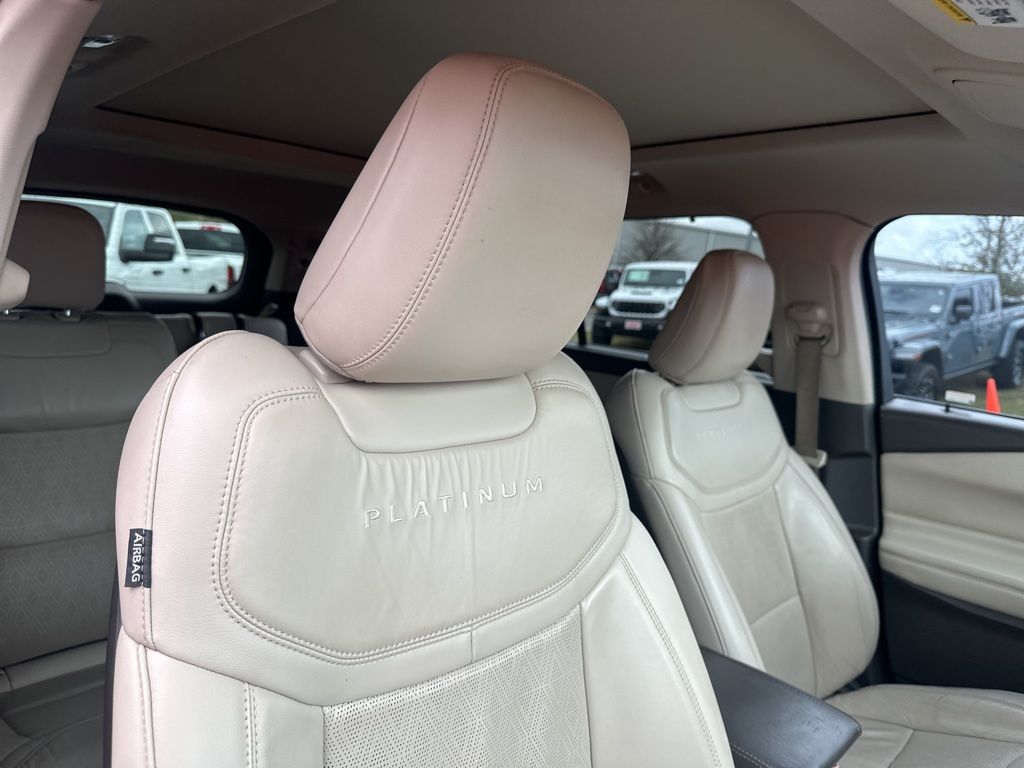 Used Car 2020 Ford Explorer  Platinum For Sale Under $25,000 In Austin, Texas