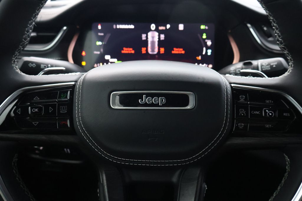 Thumbnail: 2024 Jeep Grand Cherokee - 21