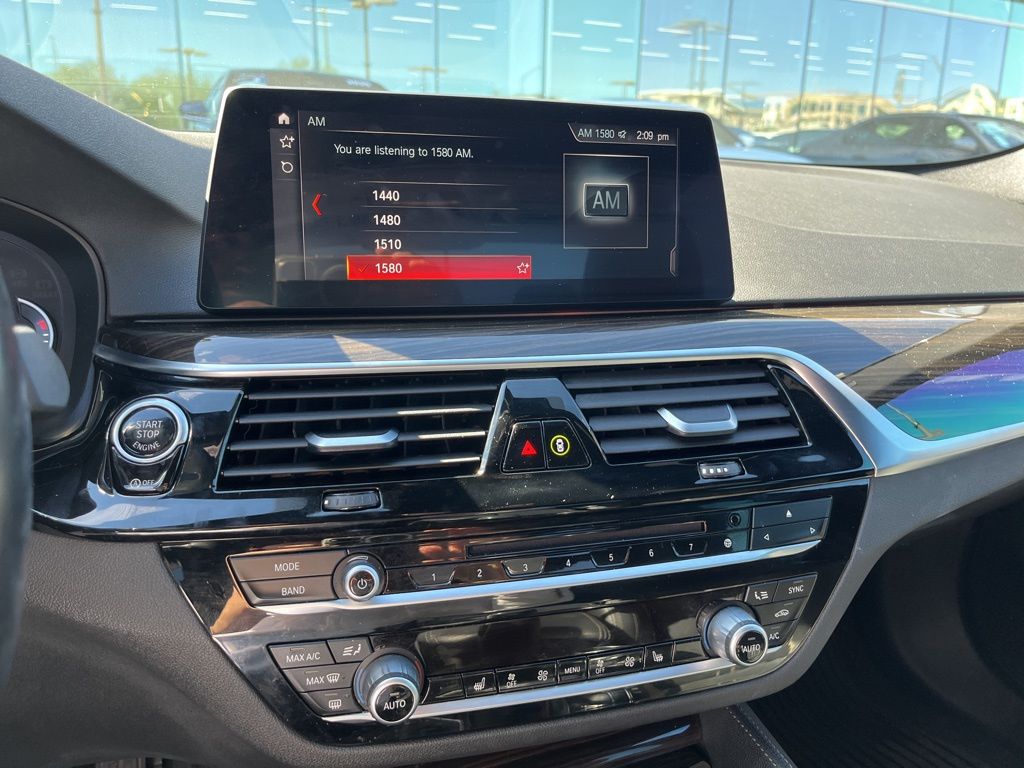 Thumbnail: 2019 BMW 5 Series - 9