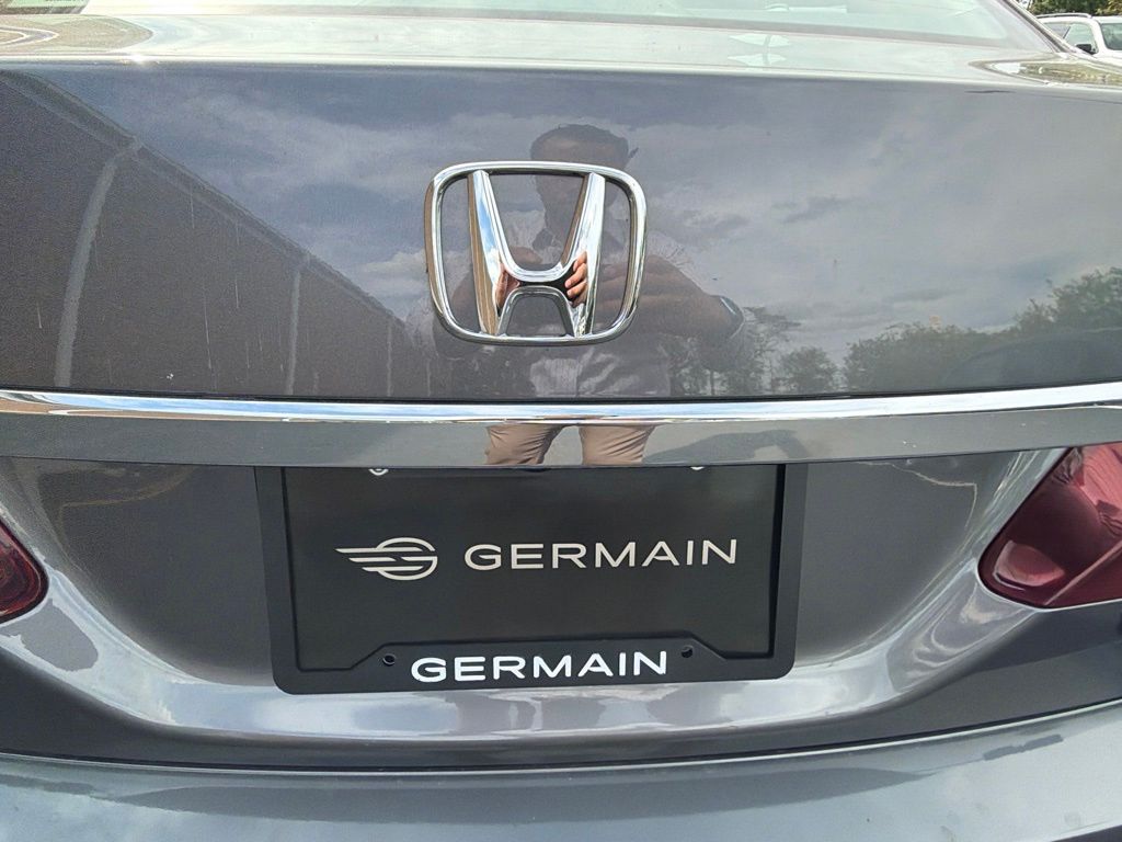 Used 2017 Gray Honda EX-L image 9