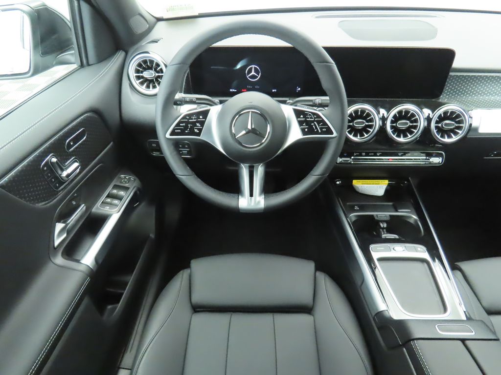 Thumbnail: 2025 Mercedes-Benz GLB - 10