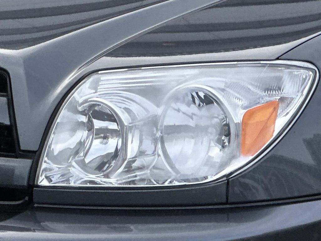 Thumbnail: 2004 Toyota 4Runner - 3