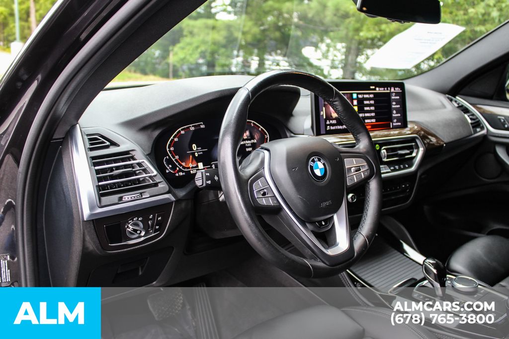 Used 2024 Gray BMW xDrive30i image 29