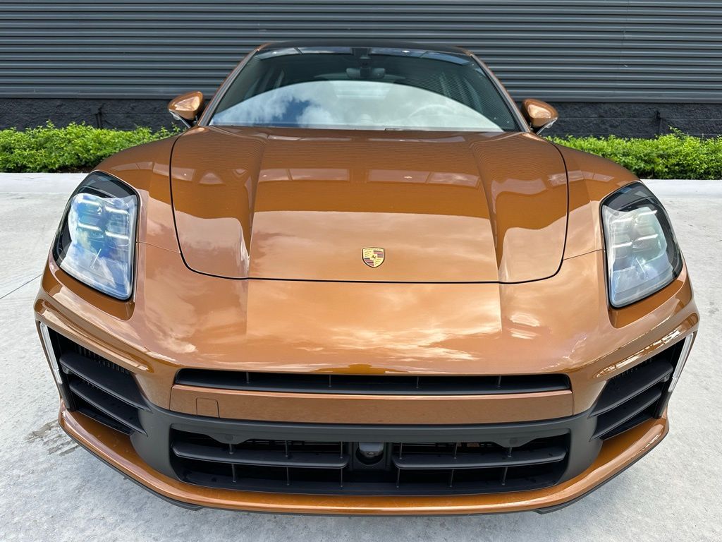 2025 Porsche Panamera  7