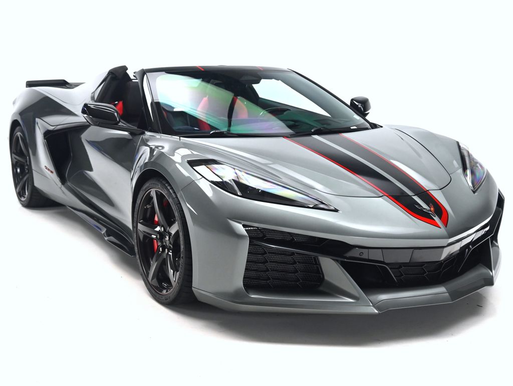 Used 2024 Gray Chevrolet Z06 image 4